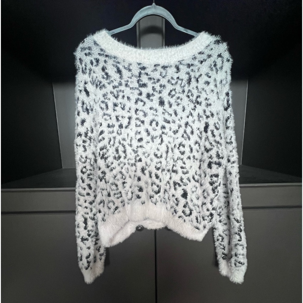 mi ami -white and black cheetah print sweater - small